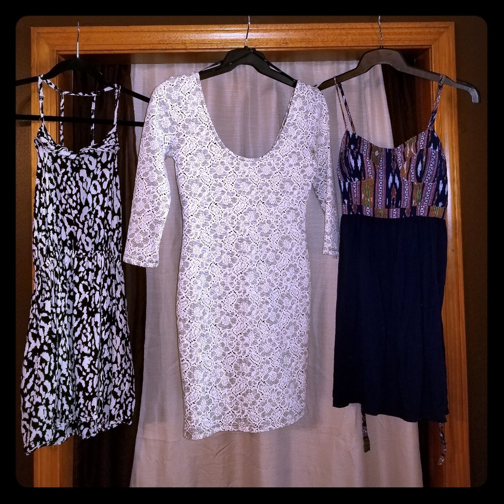 Lot of 6 sz Small Dresses